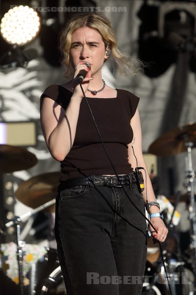 BLONDSHELL - 2024-08-15 - CHARLEVILLE-MEZIERES - Square Bayard - Razorback - Sabrina Mae Teitelbaum